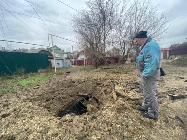 Фото 2 — Армия РФ атаковала детский сад и жилые дома в Херсоне. Есть погибшие