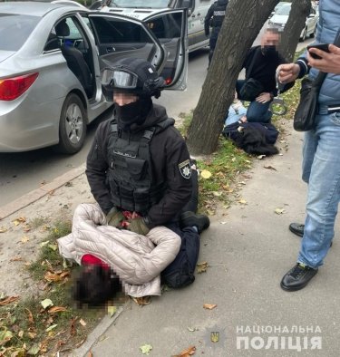 Фото 4 — В Харькове задержали четырех бандитов, похищавших людей ради жилья (ФОТО, ВИДЕО)