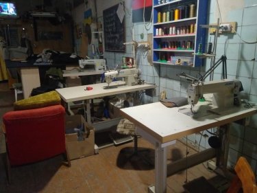 Фото 2 — Як ветеран АТО створив власну майстерню з реставрації меблів