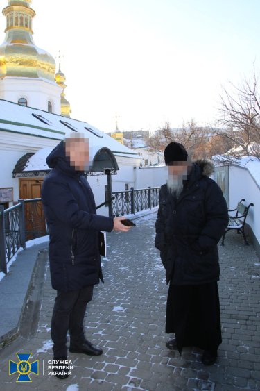 Фото 3 — СБУ сообщила о подозрении священнику из Лавры, на богослужении которого прославляли "русский мир" (ФОТО)
