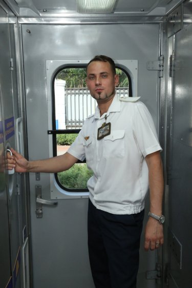 Фото 8 — Как выглядит пассажирский вагон "Укрзализныци" после капитального ремонта