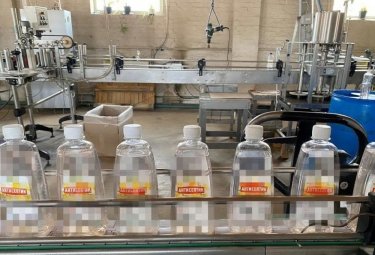 Фото 11 — В Украине прикрыли два цеха по производству контрафактных антисептиков (ФОТО, ВИДЕО)