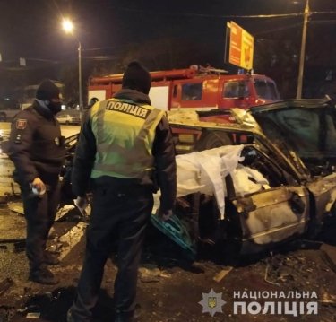 Фото 5 — В Одессе столкнулись пять машин: два человека погибли, шестеро в больнице (ФОТО)