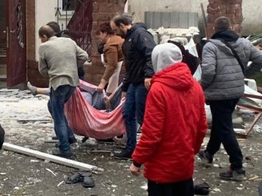 Фото 4 — Россия нанесла ракетные удары по Киеву и области. Есть жертвы