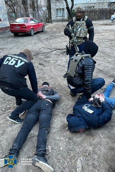 Фото 5 — В Одесі зловили прикордонників, які "вибивали" гроші з людей: попалися на викраденні бізнесмена (ФОТО, ВІДЕО)