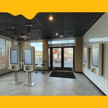 Фото 5 — В Україні відкрився перший за час війни новий McDonald’s