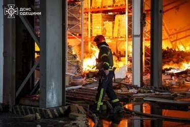 Фото 5 — У "Таврії В" відреагували на знищення складу в Одесі російською ракетою (ФОТО, ВІДЕО)