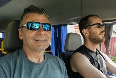 Фото 3 — В Донецкой области при обстреле погибли двое волонтеров из Испании и Канады