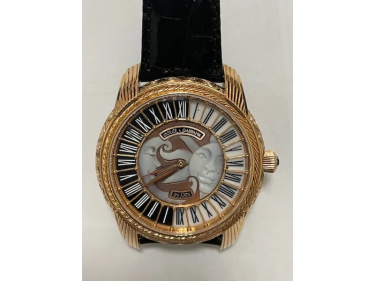 Фото 6 — АРМА продало на аукционе последние из часов Медведчука