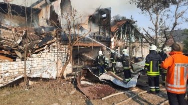 Фото 4 — Оккупанты обстреляли Харьков, по предварительной информации, из РСЗО. Есть погибшие