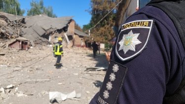 Фото 9 — Россияне ударом дрона разрушили школу в Ромнах: погибли директор и трое сотрудников (ФОТО, ВИДЕО)