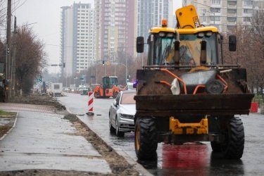 Фото 2 — В Киеве ремонтируют Харьковское шоссе с учетом безбарьерности и современных стандартов (ФОТО)