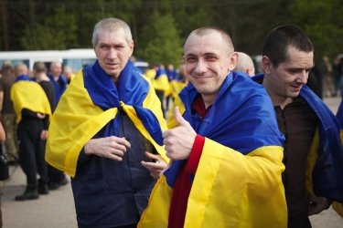 Фото 3 — 1000 на 1000: Україна та РФ провели перший етап обміну полоненими