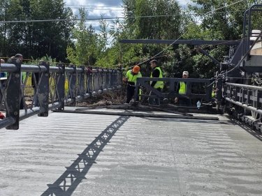 Фото 2 — Трасу біля Житомира розширять до чотирьох смуг: як триває реконструкція