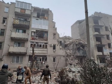 Фото 9 — РФ нанесла авиаудар по Часовому Яру, есть пострадавшие