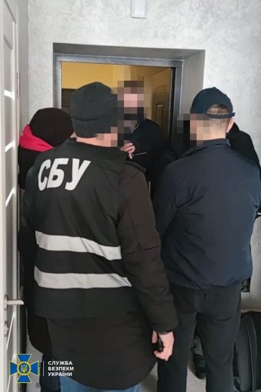 Фото 3 — СБУ вменяет госизмену организатору акций протеста в Киеве: хотел подделать 1 млн подписей за импичмент Зеленскому