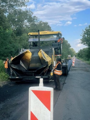 Фото 4 — Логістична артерія для перевезень: на Полтавщині оновили дорожнє покриття