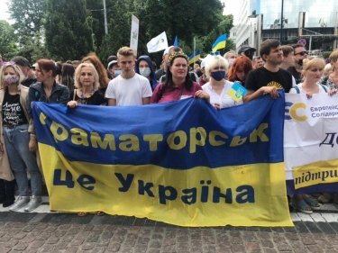 Фото 3 — Дело Порошенко: суд решил не избирать меру пресечения пятому президенту