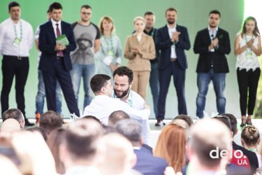 Фото 17 — Как Зеленский с Разумковым представляли своих кандидатов в народные депутаты (ФОТО)