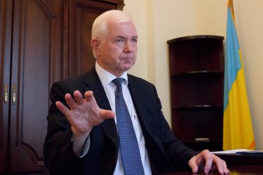 Фото 2 — Янукович принял решение бежать из Киева после двух звонков — Маломуж