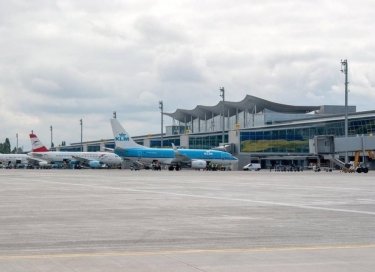 Фото 6 — В Брюсселе утверждают, что скоро перелеты в Украину подорожают
