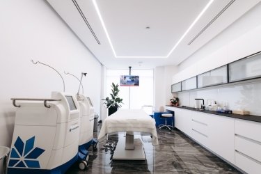 Фото 5 — "Без следов войны": как в клинике TRYFONOVA MD помогают украинцам избавиться от последствий военных действий в Украине