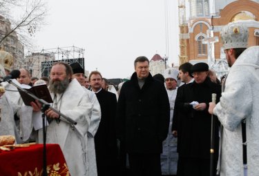Фото 6 — Итоги дня: Власть отказалась лезть в "прорубь Ющенко"
