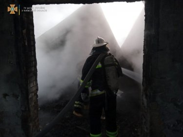 Фото 3 — В Киевской области дотла сгорела церковь (ФОТО)