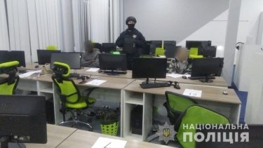 Фото 3 — В Киеве и Харькове накрыли мошеннические колл-центры, выманившие у американцев $7,5 млн