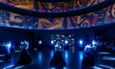 Фото 6 — Мультимедийный ритуал: "Шлях до..." Троицкого вписался в пространство Украинского дома