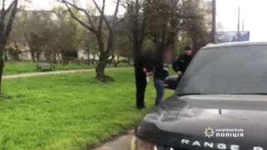 Фото 3 — В Одессе поймали зернового мошенника, обманувшего аграриев минимум на 45 миллионов гривен (ФОТО, ВИДЕО)