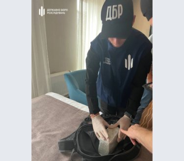 Фото 4 — В Украине обезвредили канал ввоза кокаина из Эквадора, который организовали бывший правоохранитель и работники таможни
