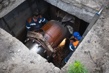Фото 2 — "Киевтеплоэнерго" обновляет теплосети столицы перед отопительным сезоном (ФОТО)