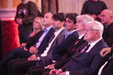Фото 4 — За підтримки FAVBET: Екскапітан донецького "Шахтаря" Дарійо Срна представив довгоочікувану автобіографію