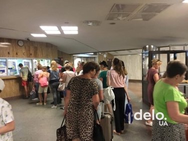 Фото 3 — Списывает лишние деньги и дает сбои: как продвигается внедрение е-билета в Киеве