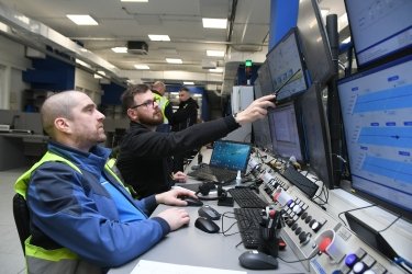 Фото 3 — Австрийская корпорация Kronospan вложила 200 млн евро в деревообрабатывающее производство в Ровенской области