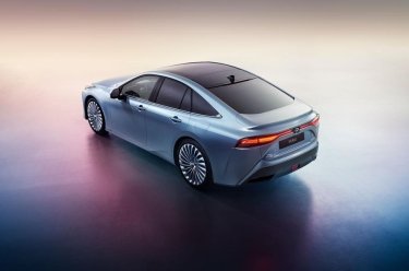 Фото 3 — Toyota выпускает водородомобиль нового поколения (ФОТО)