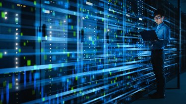 Фото 2 — Революція в галузі ШІ: проблеми та рекомендації для дата-центрів від Schneider Electric