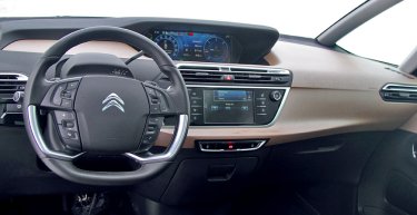 Фото 3 — Тест-драйв Citroen C4 Grand Picasso: семь мест и "робот"