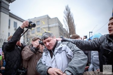 Фото 2 — Полиция будет блокировать избирательные участки в российских дипучреждениях в Украине