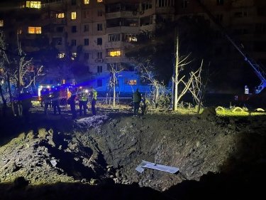 Фото 15 — В Одессе три человека погибли из-за попадания обломков дрона в многоэтажку (ФОТО, ВИДЕО)