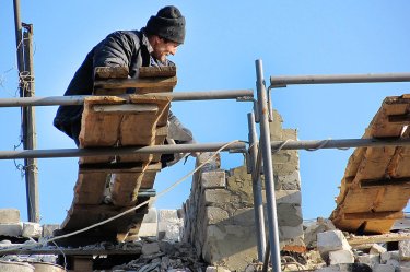 Фото 15 — "Наш Дом Волноваха": как удается ремонтировать дома в городе рядом с линией фронта