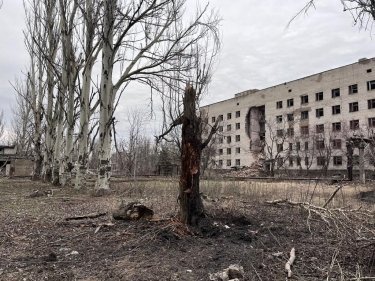 Фото 2 — Удары по вокзалу Херсона и другим местам: как прошли сутки и ночь в регионах (ФОТО/ВИДЕО)
