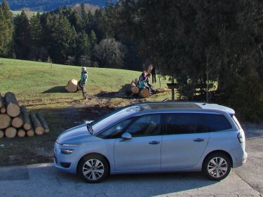 Фото 8 — Тест-драйв Citroen C4 Grand Picasso: семь мест и "робот"