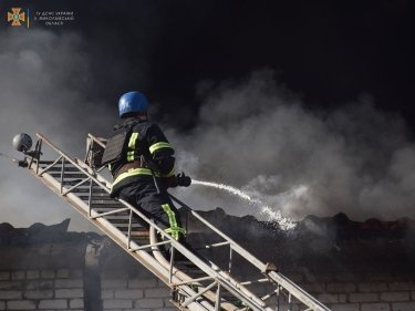 Фото 6 — Российские войска в ходе обстрела Николаева разрушили до основания дом культуры (ВИДЕО)