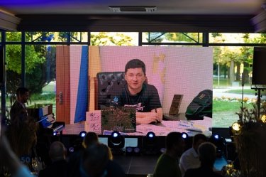 Фото 4 — Микола Тищенко за 2 години заробив 5 мільйонів гривень для ЗСУ