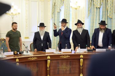 Фото 24 — Зеленський зустрівся з єврейським духовенством напередодні Рош га-Шана (ФОТО, ВІДЕО)