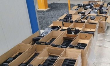 Фото 6 — Румынские пограничники поймали украинца на контрабанде 2850 пистолетов (ФОТО, ВИДЕО)