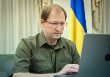 Фото 3 — Реформа управління відходами, дерегуляція та шлях до ЄС: велика розмова з міністром екології України Русланом Стрільцем