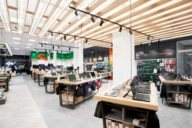 Фото 3 — COMFY открыл новый флагманский магазин в Киеве